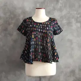 Preloved Atasan Wanita Model Unik.