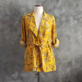 Preloved : Blazer Serut Motif