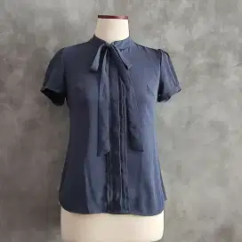 Preloved : Blouse Kancing ala Korea.