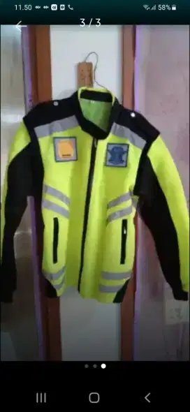 Jaket model security bagus