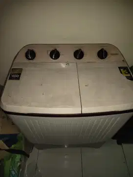 JUAL CEPAT MULUS mesin cuci Polytron 2 tabung