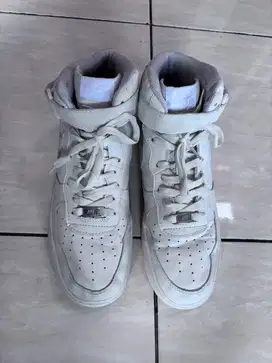Nike Air Force mid White/putih size 44  siap pakai