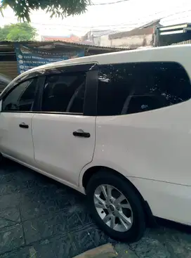 Nissan Grand livina 2012 Bensin