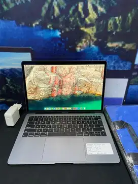 macbook air 13” 2019