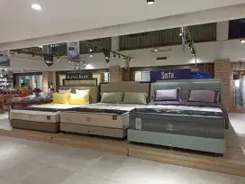 Pameran kasur sultan. King koil, serta dan Florence
