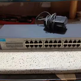 Switch 24 Port Merk HP