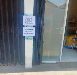 Disewakan Lapak di depan toko Tiga Dara Frozen food