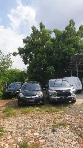 Sewa rental mobil matic lepas kunci