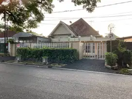 Dijual Rumah Bagus Cantik Tangkuban Perahu Malang