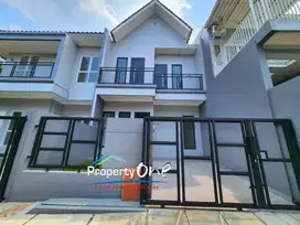 Jual Rumah Di Kencana Loka BSD Serpong