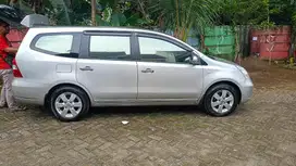 Nissan Grand livina 2010 Bensin