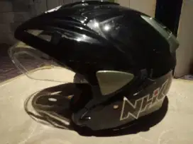 Helm bogo  hitam baru dan nhk second jual keduanya 300