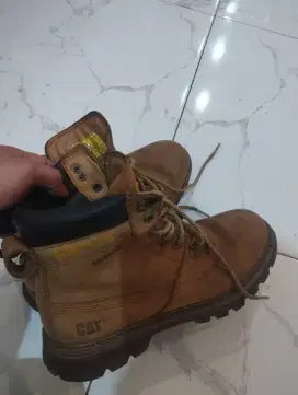 Sepatu Caterpillar ORI