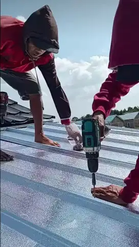 Tukang atap bocor