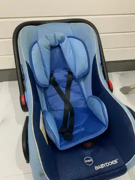 Car seat baby does