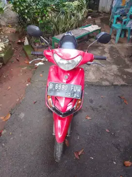 Dijual yamaha mio smale th 2009 motor siap pake surat lengkap