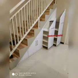 Almari bawah tangga