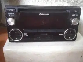 CD/audio mobil bawaan Toyota Avanza