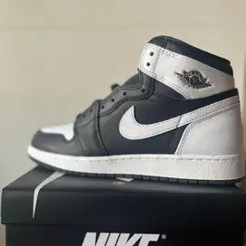 Air Jordan 1 High OG Black White