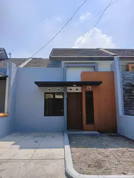 Rumah Siap Huni di Duta Margawangi Dekat Borma Ciwastra