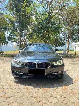 DP0 TERMURAHH BMW F30 320i sport 2015 ISTIMEWAAA