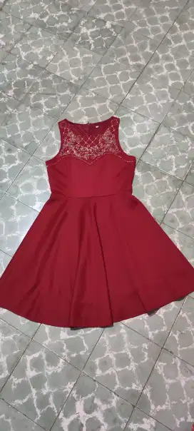 Dress merah lembut