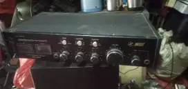 Amplifier lawas berkualitas Kond hdp mgkn ada yg tertarik se lg ada