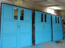Pintu besi mewah