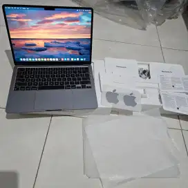 BNOB Macbook Air M3 13 Space Grey 8GB 256GB Garansi Resmi Indo Okt25