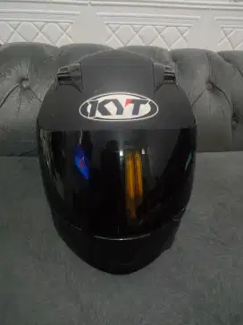 Helm KYT Full Face