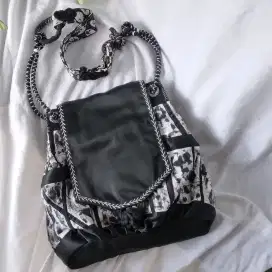 Tas Black and White Ombre Limited Edition