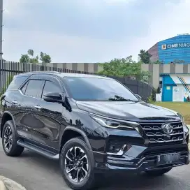 TOYOTA FORTUNER VRZ GR 2.4 AT 2021 TERAWAT SUPER ISTIMEWA !!