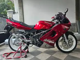 Kawasaki ninja rr old maroon