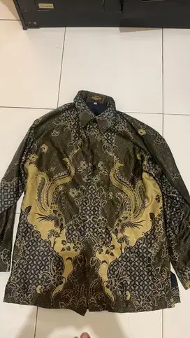 Batik Pria Sutra Modern lengan Panjang