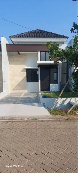 Disewakan rumah baru minimalis di Segara City Cluster Feia Phase 2