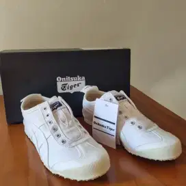 Sepatu Onitsuka Tiger Mexico 66 Slip On White