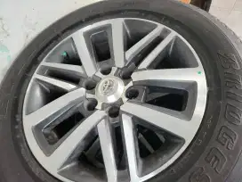 Velg Ban ex- Fortuner Vrz 2019 R18