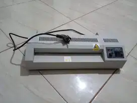 Mesin laminating bekas minus pemakaian