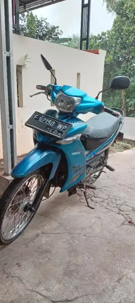 yamaha VEGA ZR warna biru hitam