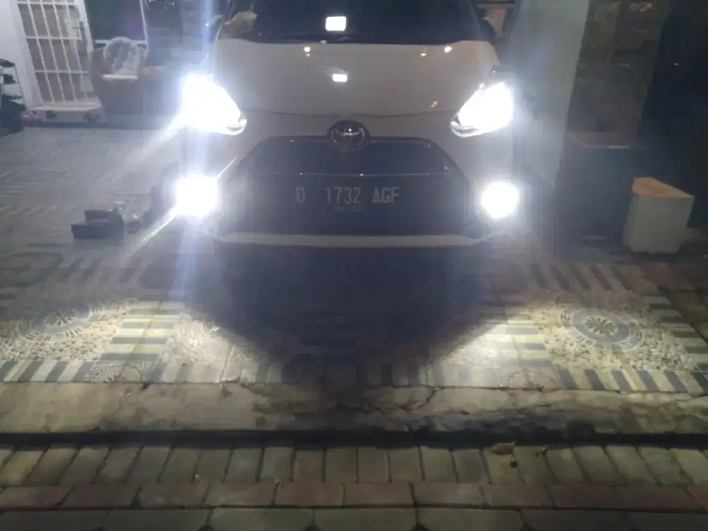 Bohlam LED foglamp Sienta SM pasang sejadetabek