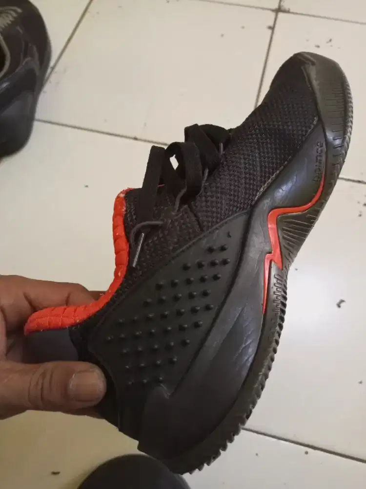 All brand sepatu