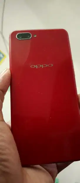 Dijual cepat hp Oppo a3s ori resmi