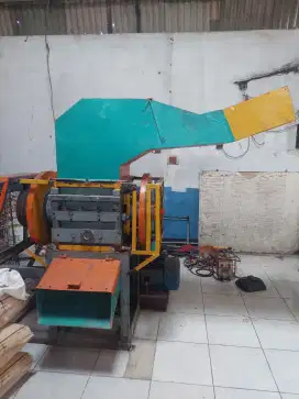 Mesin crusher giling cacah plastik murah kapasitas besar