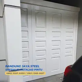 Pintu Besi Lipat / Sliding, spesialis instalasi terpercaya & garansi.