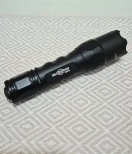 Senter Surefire 6PX Defender