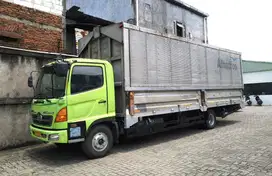 MULUS+banBARU MURAH Hino engkel 4x2 FC 190 TI wingbox 2014 wing box