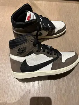 NIKE AIR JORDAN 1 TRAVIS SCOTT HIGH OG MOCHA