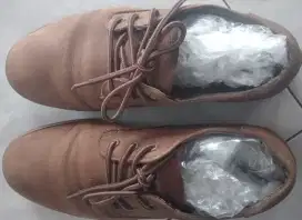 Sepatu  Caterpillar kulit pria original