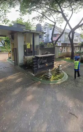 Rumah 2Lantai Di Puri Town House Sektor 9 Bintaro Jaya Tangsel