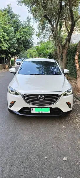 Dijual cepat dan murah Mazda CX 3 tahun 2017  warna putih.